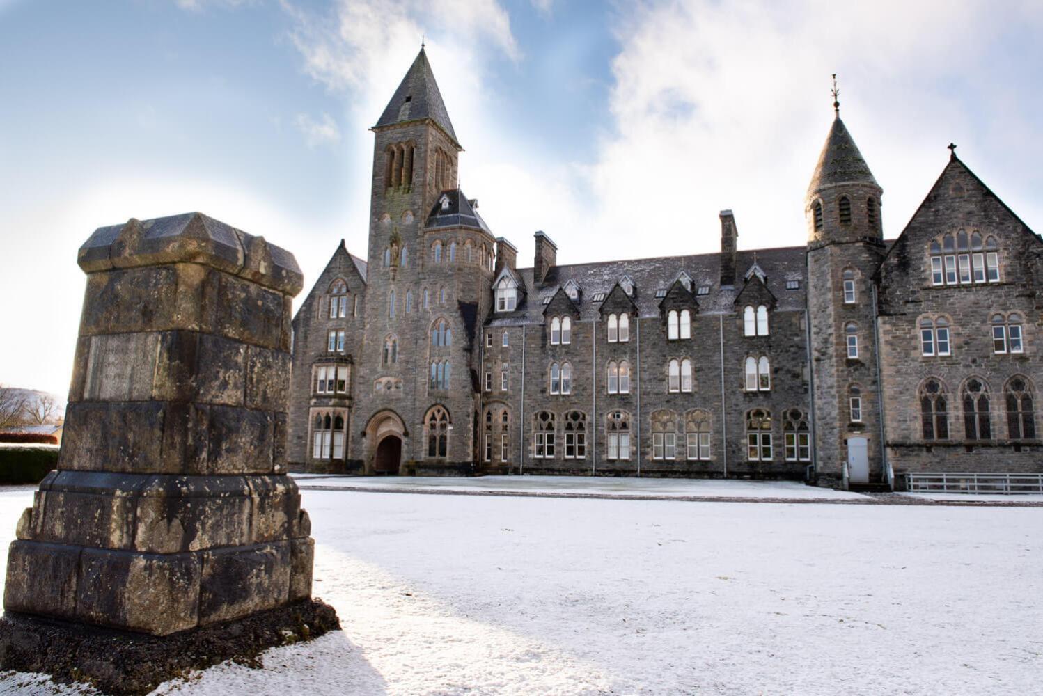Boys Dormitory Fort Augustus Extérieur photo